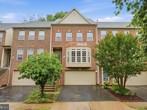 4118 Leclair Ct, Fairfax, VA 22033