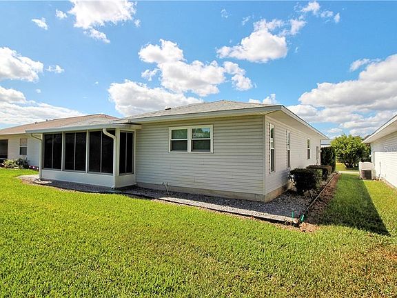2nd image of 32926 Crooked Oaks Ln
