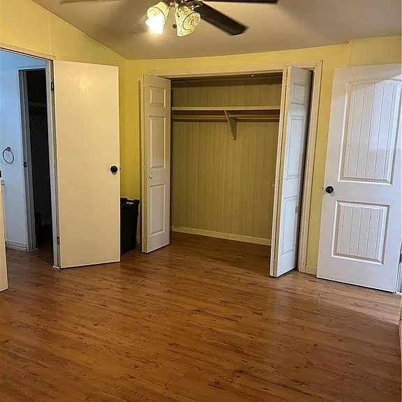 323 W Davis Rd — Photo 5
