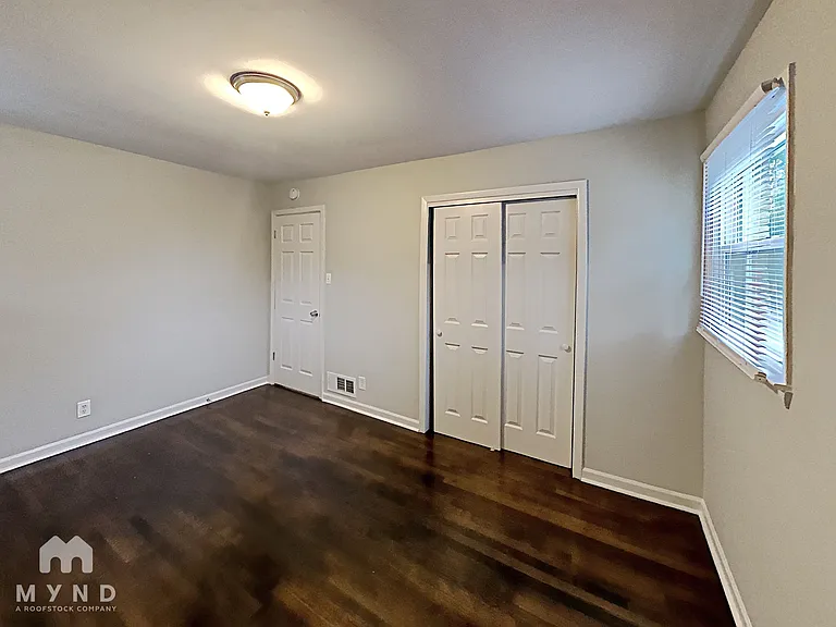 2715 Carriage Ln — Photo 11