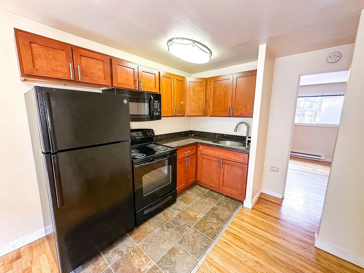 Cheville Apartments — Photo 1