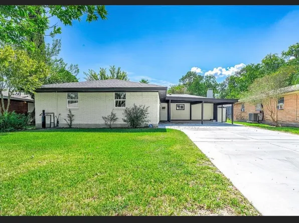 2113 21st Ave N, Texas City, TX 77590