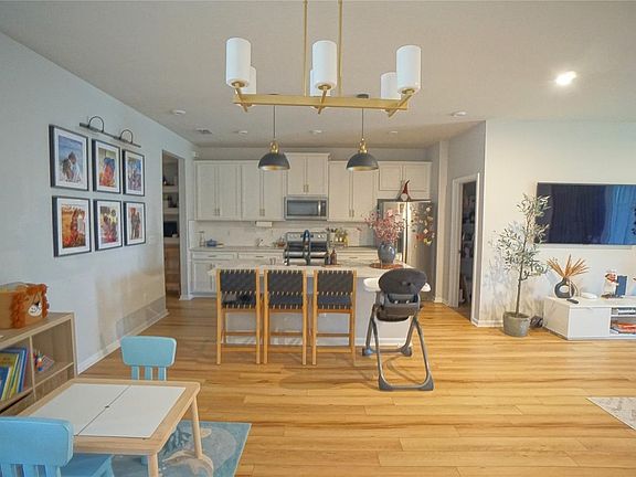 5th image of 19427 Blue Pond Dr