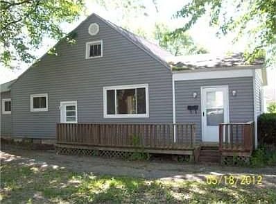 1st image of 60 Pleasant St