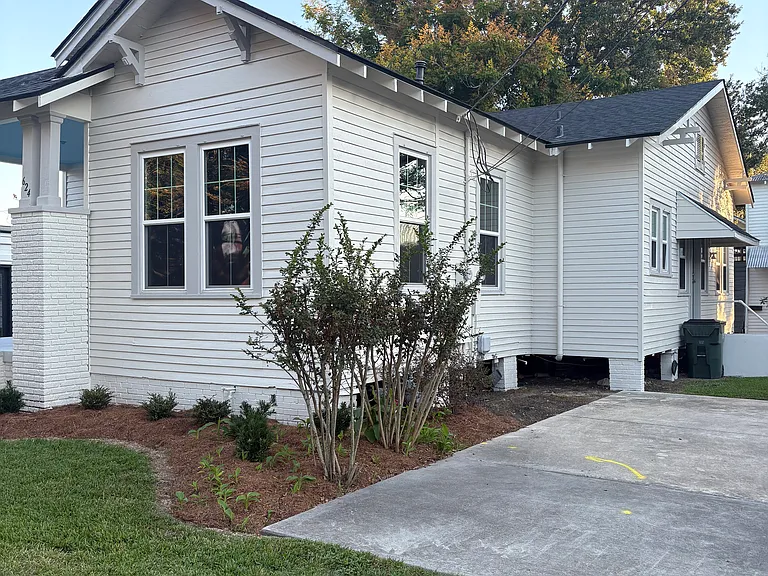624 Wood St — Photo 1
