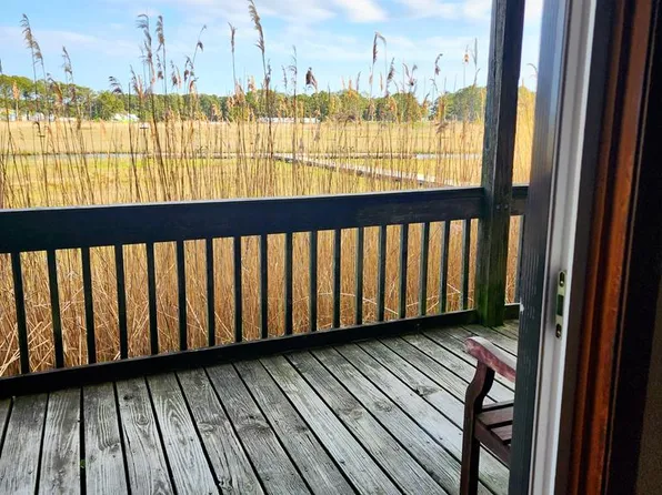 6570-103 Coachs Ln, Chincoteague Island, VA 23336