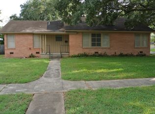 801 Anaqua Ave, Victoria, TX 77901