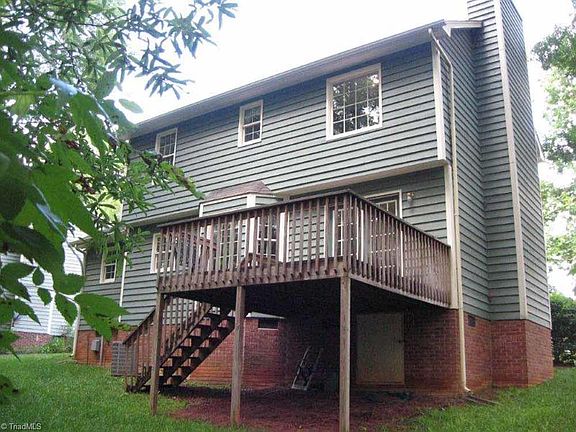 2nd image of 400 Sherwood Ct