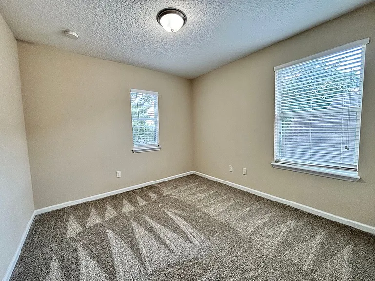850 Quiet Stone Ln — Photo 31