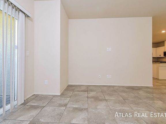 5th image of 4527 Sapphire Moon Ave