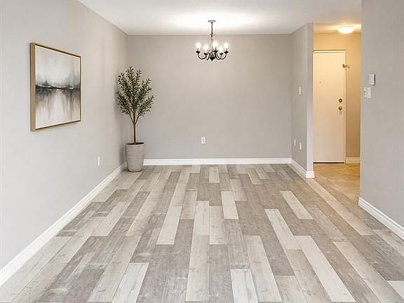 5th image of 150 Park Ave E #311