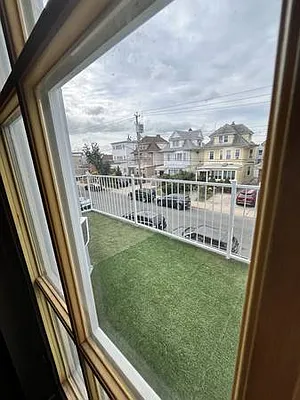 Rented by Voro Purple LLC | media 17