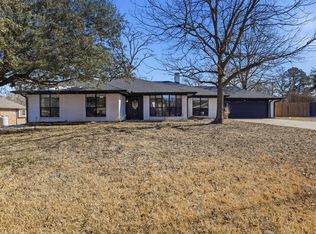 1050 Post Oak Ln, Paris, TX 75462