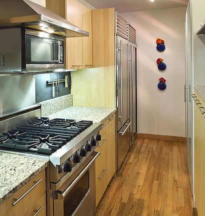 3rd image of 136 E 56th St APT 6G