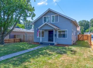 1127 N 1st Ave, Kelso, WA 98626