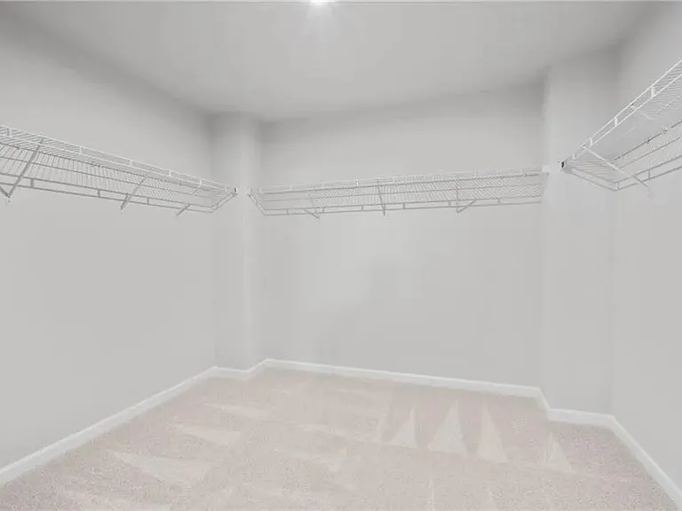 382 Riverwood Dr — Photo 13