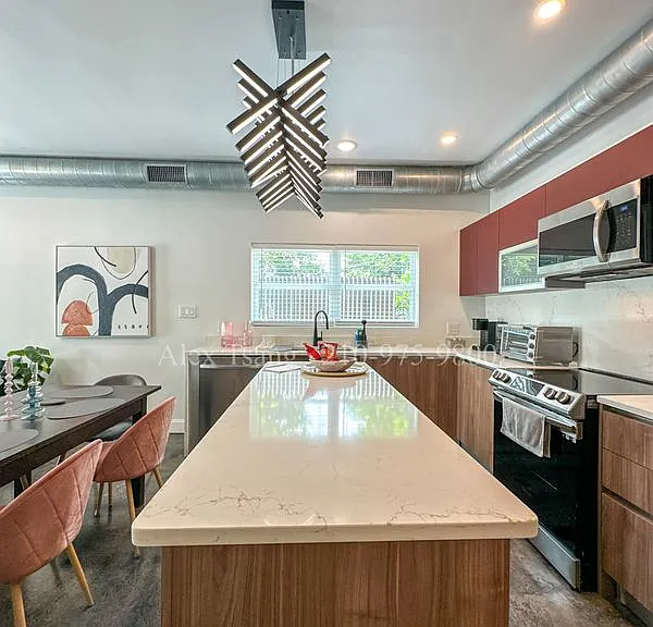 811 Montana St #2102 — Photo 4