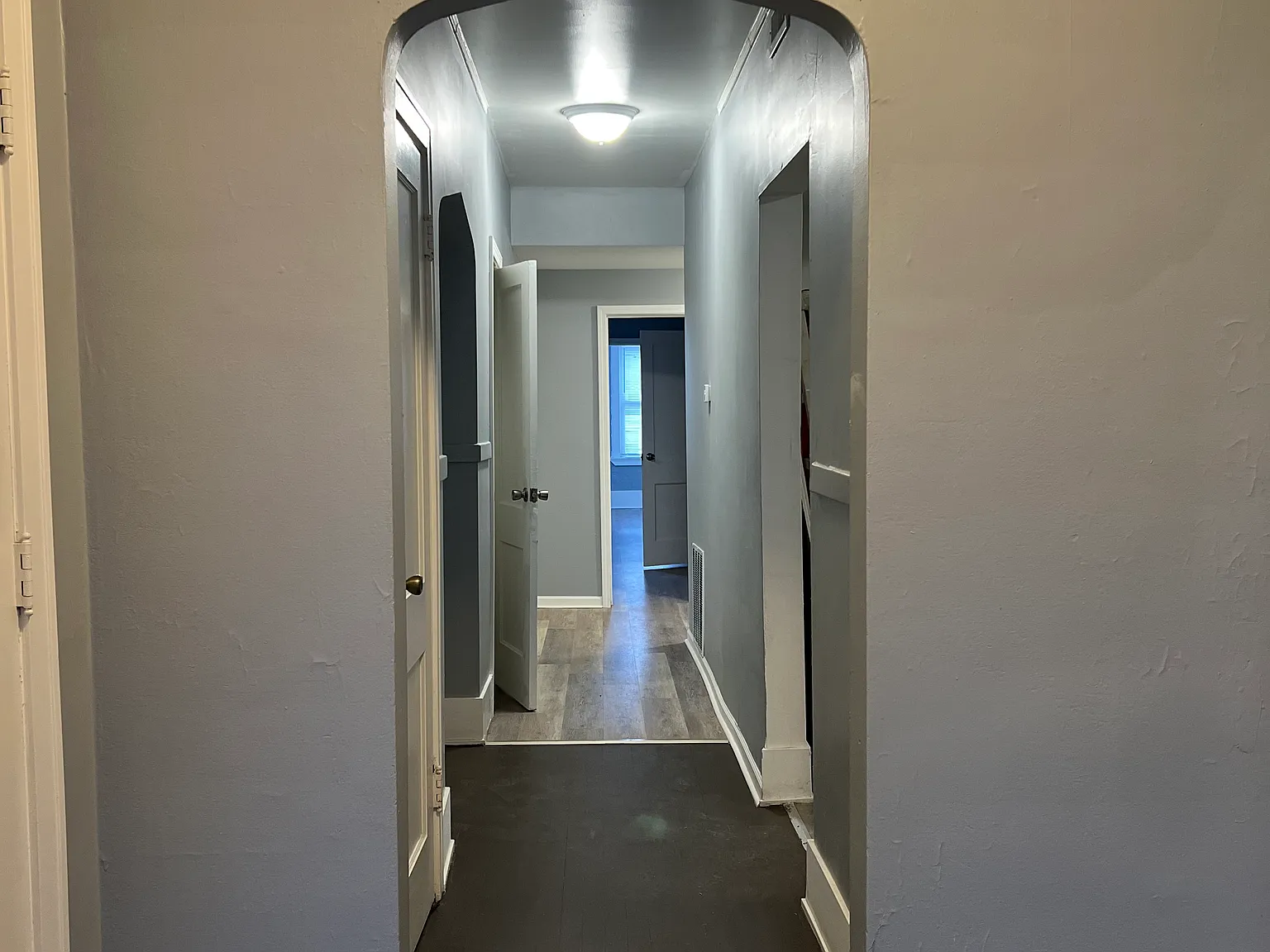 3 bed, 1200 sqft, $1,600 — Photo 4