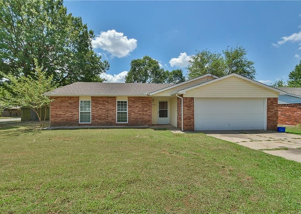 1st image of 2132 Memphis Dr