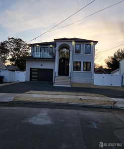 6 Hillcrest Ave, Edison, NJ, 08817