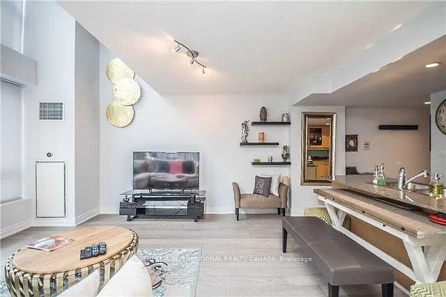 80 Cumberland St #309 — Photo 3