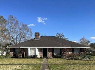 1142 Amiens Dr, Baton Rouge, LA 70810