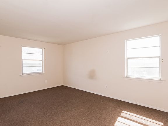 3rd image of 10769 Helmer Dr