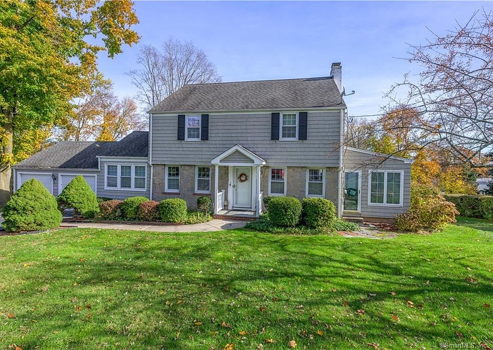 4 Bradstreet Ter, North Haven, CT 06473 | Zillow