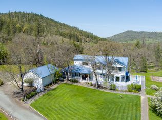 7555 E Antelope Rd, Eagle Point, OR 97524