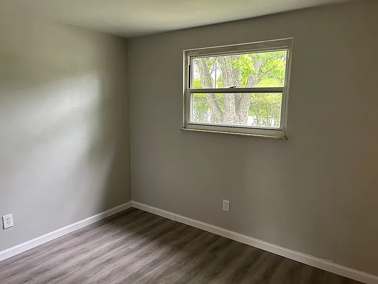 7966 Aber Rd — Photo 6