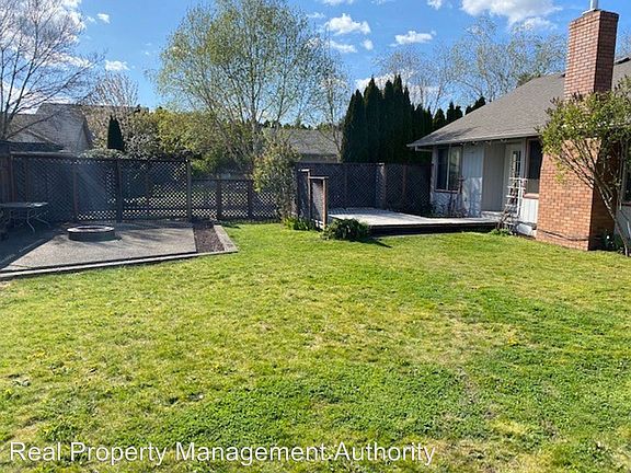 2nd image of 9905 NE 86th St