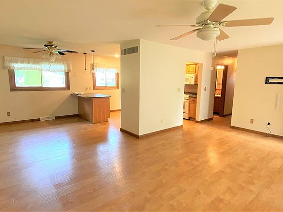 2nd image of 2306 Shannon Dr