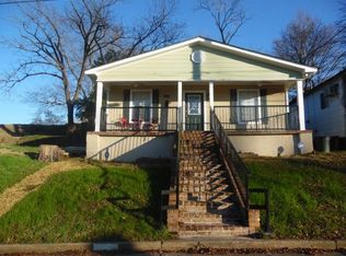 3007 Oak St, Vicksburg, MS 39180