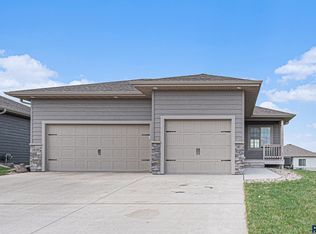 2629 S Richie Dr, Sioux Falls, SD 57106