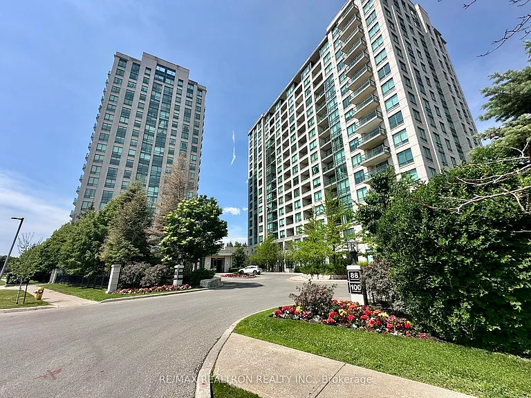 88 Promenade Cir #303 — Photo 1