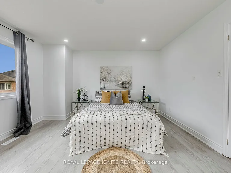 928 Philbrook Dr — Photo 27