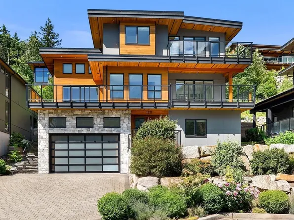 2237 Windsail Pl, Squamish, BC V8B 0T6