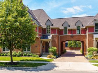 2455 Cambridge Blvd, Upper Arlington, OH