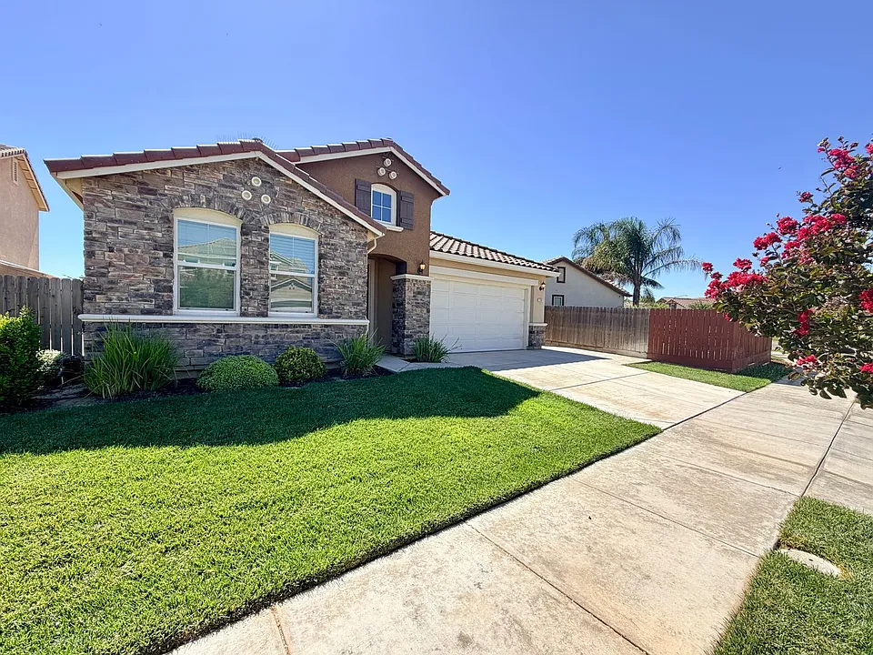 1587 Manzanita Way