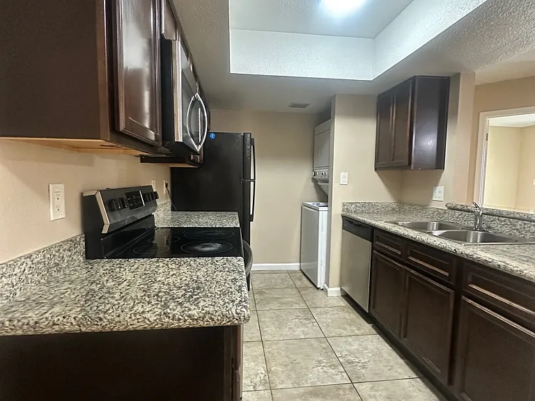 Cedar Creek Condominiums — Photo 64