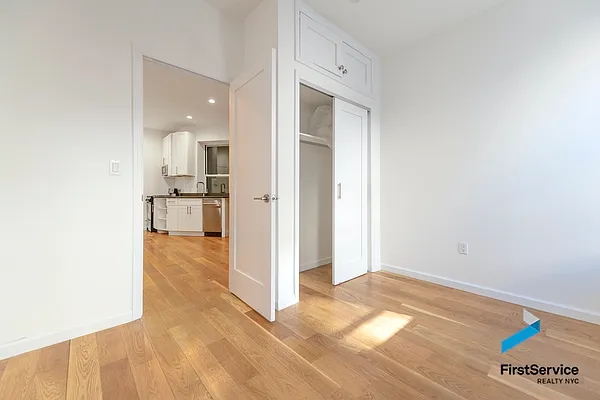 Rented by FirstService Realty (legacy) | media 10