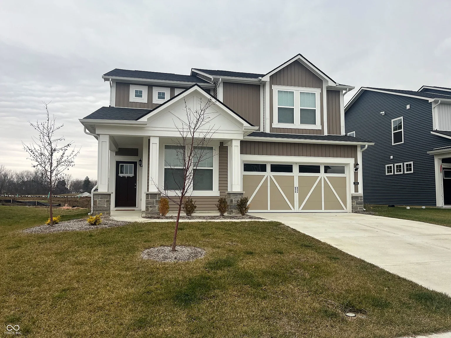 4 bed, 2.5 bath, 2426 sqft, $2,450 — Photo 3