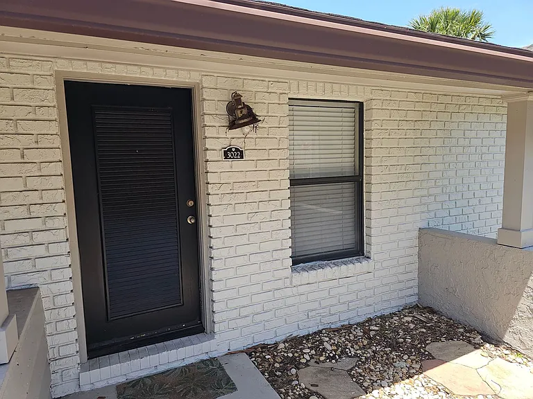 3022 Plaza Terrace Dr — Photo 2