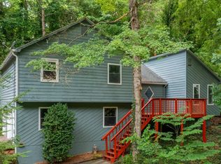 241 Castleair Dr NE, Kennesaw, GA 30144