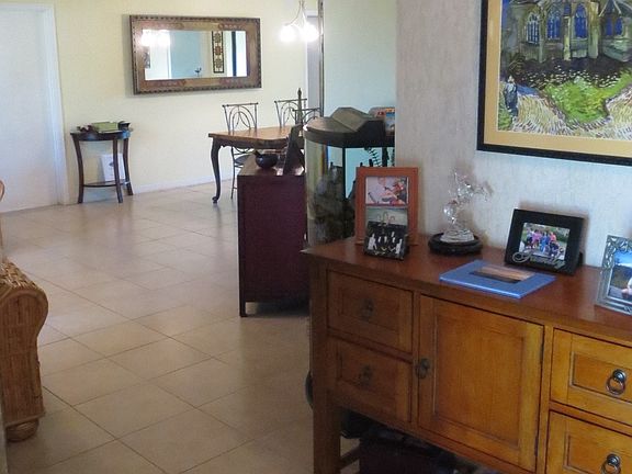 Foyer into Living Rm