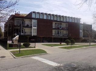 6121 W Higgins Ave, Chicago, IL 60630