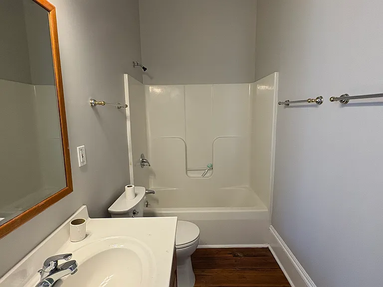 113 E Innes St #113 — Photo 13