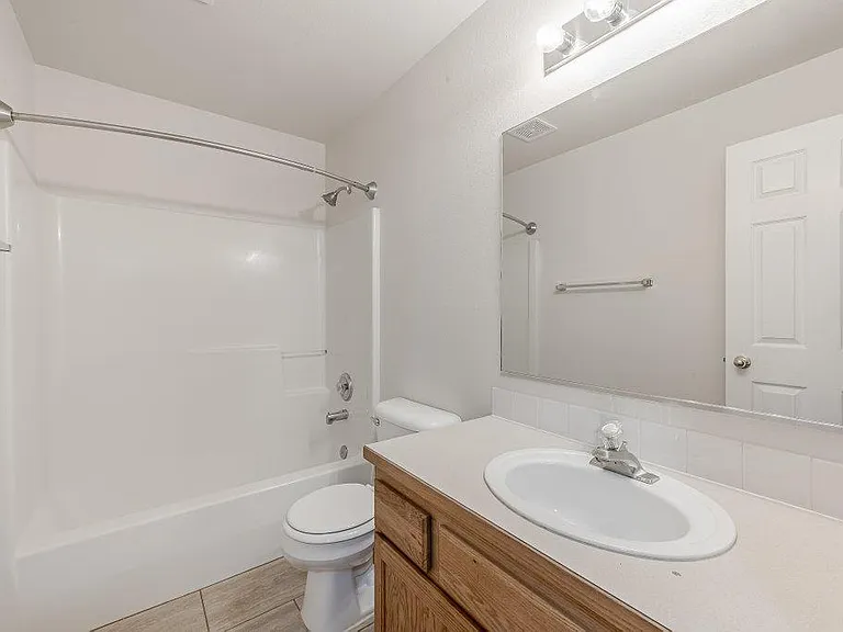 1179 W Cardinal Ave — Photo 14