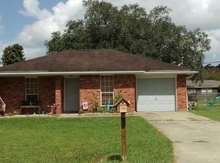 124 Oak Ln, Luling, LA 70070