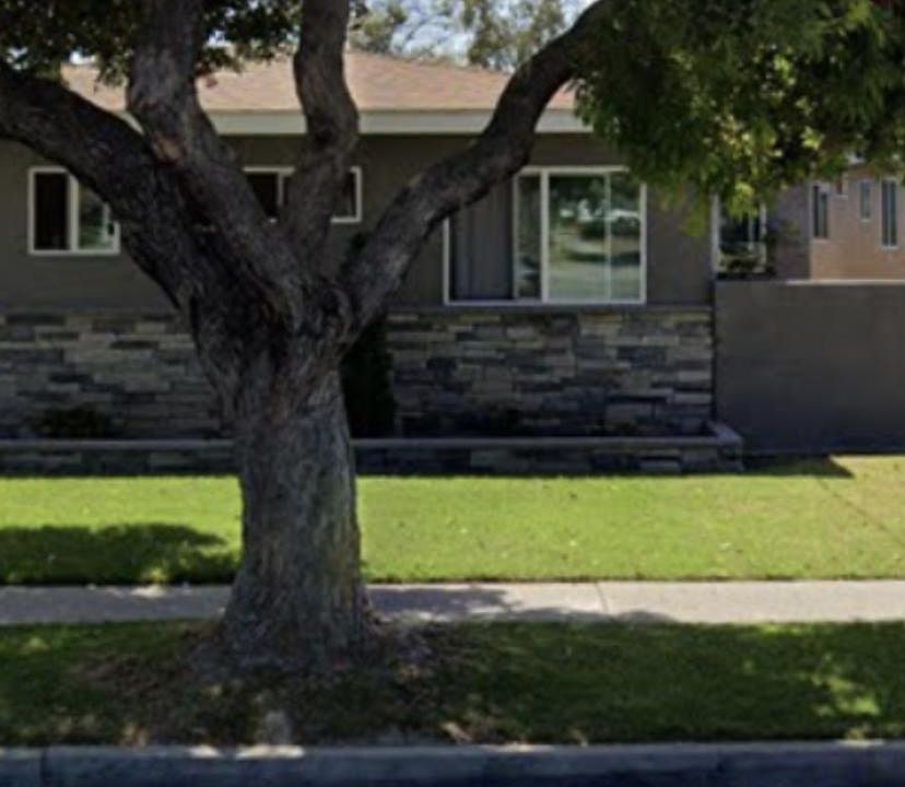 1st image of 6161 Woodruff Ave #B